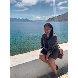 Meet your Posher, Karina